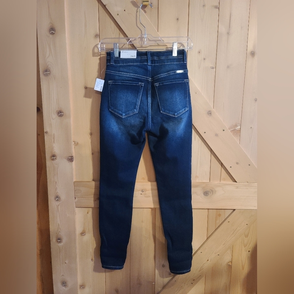 Kancan Distressed High Rise Crop Jeans NWT - Picture 13 of 15